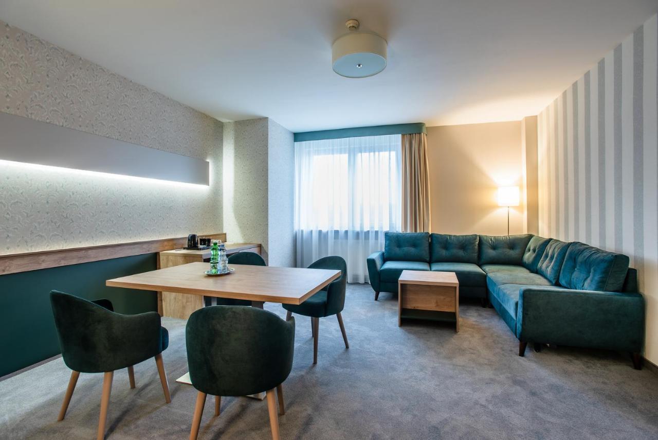 La Mar Hotell